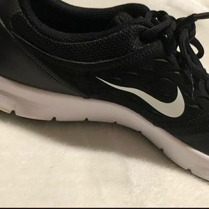 NIKE ORIVE RUNNING SHOES